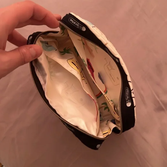 NWOT LeSportsac beach theme pouch - Picture 4 of 4